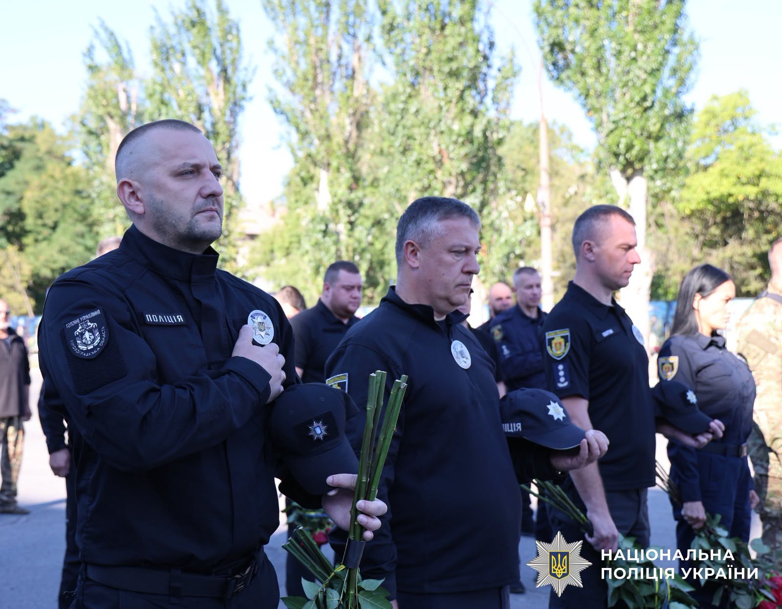 Світловодська громада провела в останню путь захисника Руслана Глущенка Світловодська громада провела в останню путь захисника Руслана Глущенка