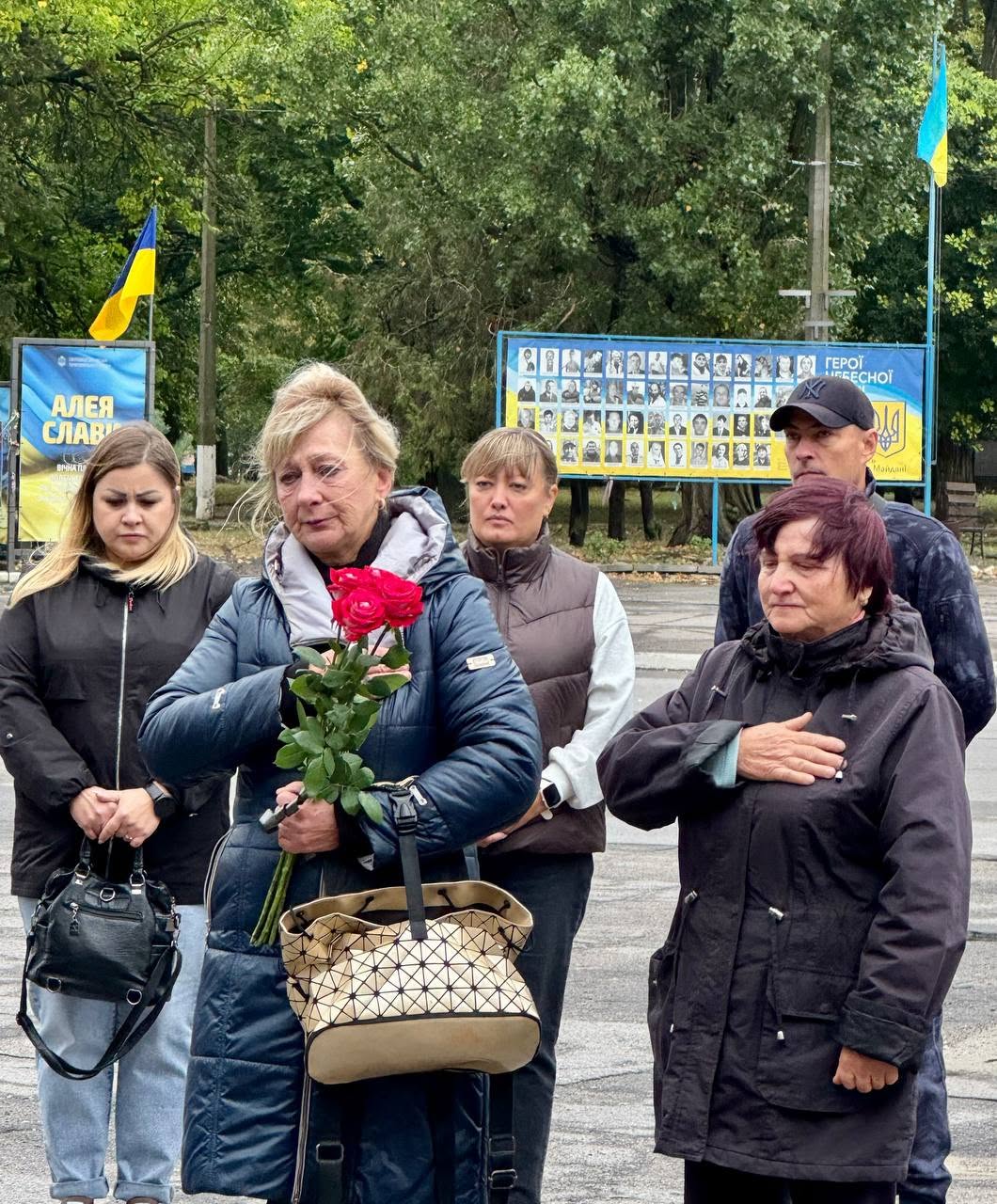 Світловодська громада попрощалася з захисником Олександром Караманом Світловодська громада попрощалася з захисником Олександром Караманом