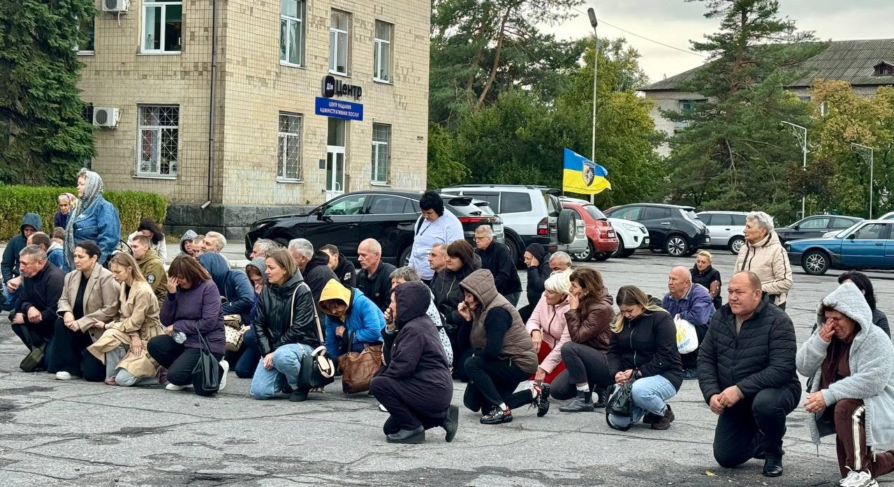 Світловодська громада попрощалася з захисником Олександром Караманом Світловодська громада попрощалася з захисником Олександром Караманом