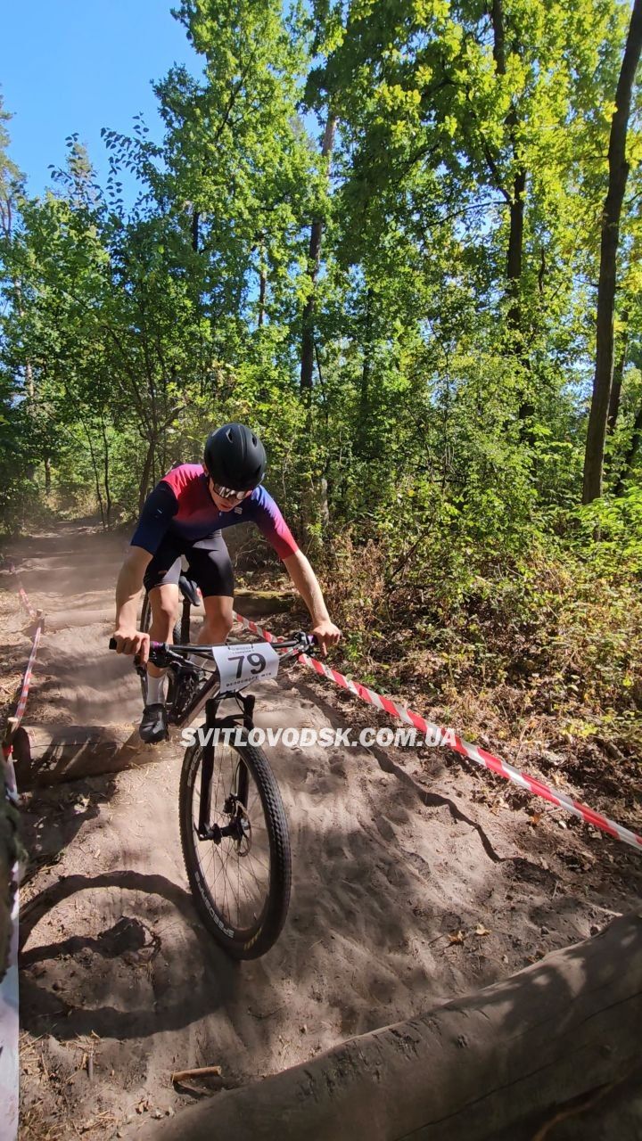 Світловодські велосипедисти — на п'єдесталі чемпіонату України в Черкасах Світловодські велосипедисти — на п'єдесталі чемпіонату України в Черкасах