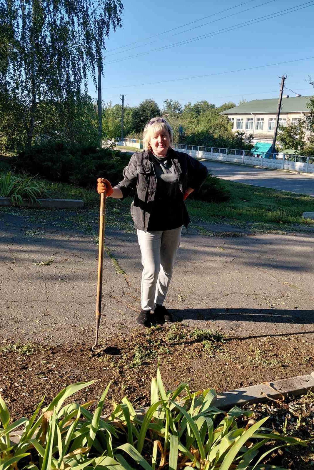 У Світловодську тривають роботи з благоустрою: до прибирання залучили спеціалізоване підприємство