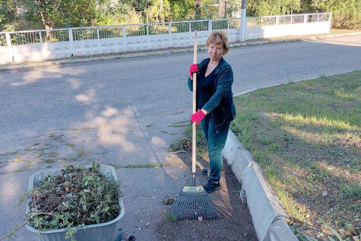 У Світловодську тривають роботи з благоустрою: до прибирання залучили спеціалізоване підприємство