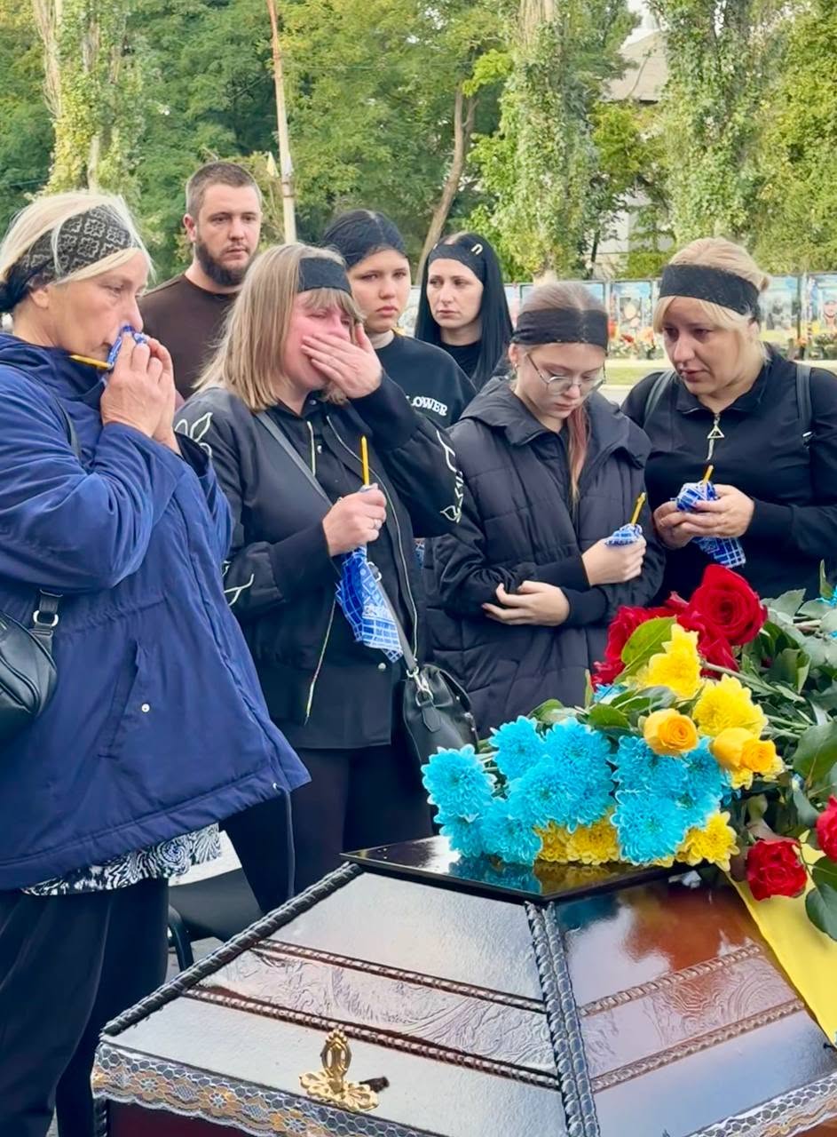 Світловодська громада провела в останню путь захисника України Андрія Кулькова Світловодська громада провела в останню путь захисника України Андрія Кулькова