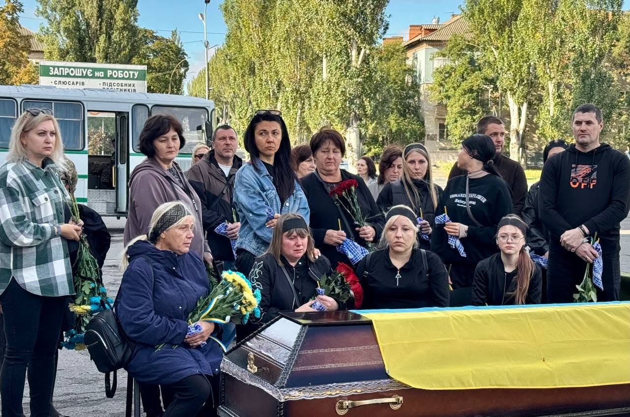 Світловодська громада провела в останню путь захисника України Андрія Кулькова Світловодська громада провела в останню путь захисника України Андрія Кулькова
