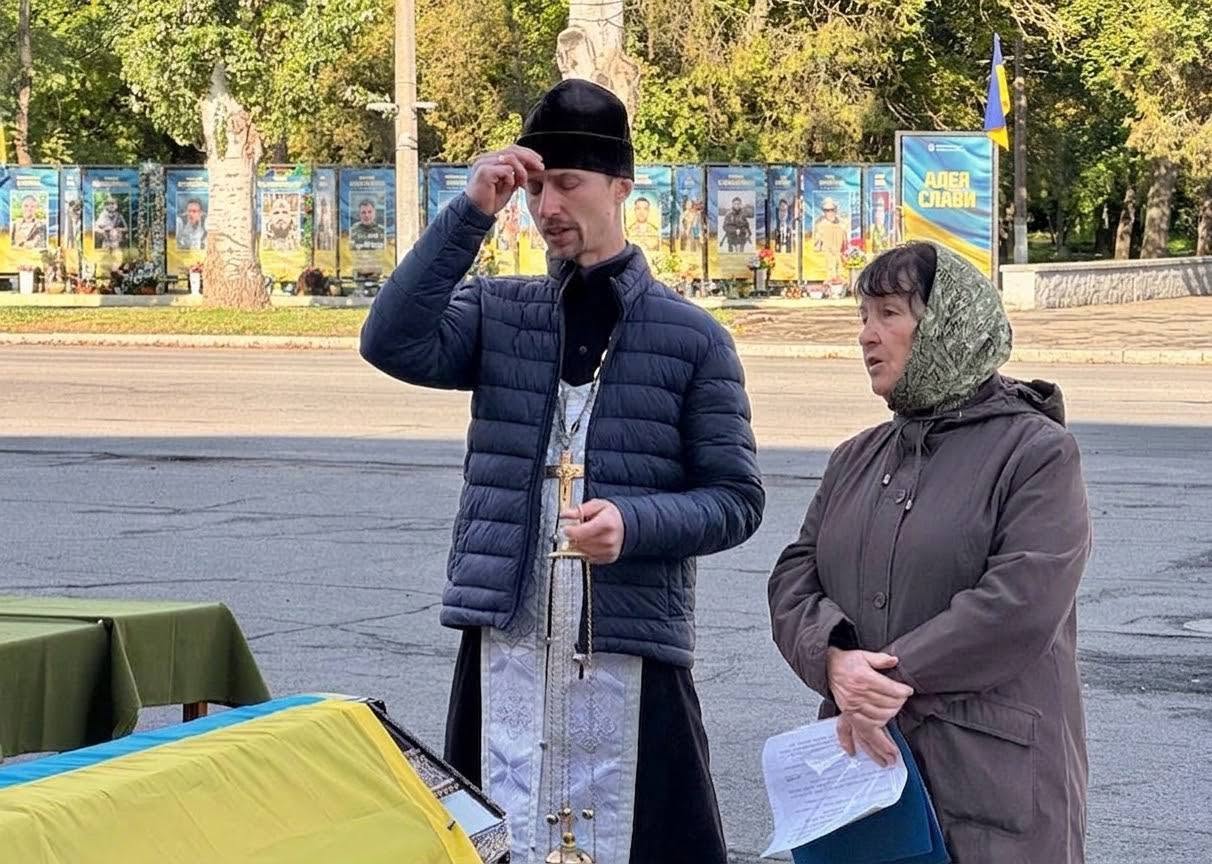 Світловодська громада провела в останню путь захисника України Андрія Кулькова Світловодська громада провела в останню путь захисника України Андрія Кулькова
