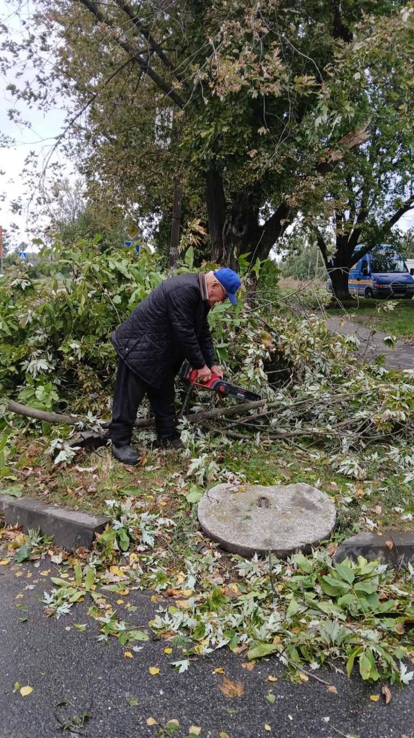 У Світловодській громаді ліквідовують наслідки нічного буревію У Світловодській громаді ліквідовують наслідки нічного буревію