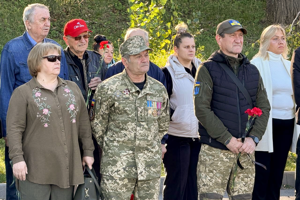 Честь і світла пам'ять героям: у Світловодську відбувся мітинг до Дня захисників і захисниць Честь і світла пам'ять героям: у Світловодську відбувся мітинг до Дня захисників і захисниць