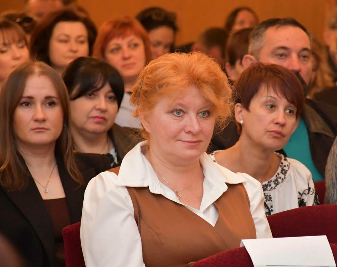 Людмила Гула зі Світловодська — лауреатка обласної педагогічної премії імені Василя Сухомлинського Людмила Гула зі Світловодська — лауреатка обласної педагогічної премії імені Василя Сухомлинського
