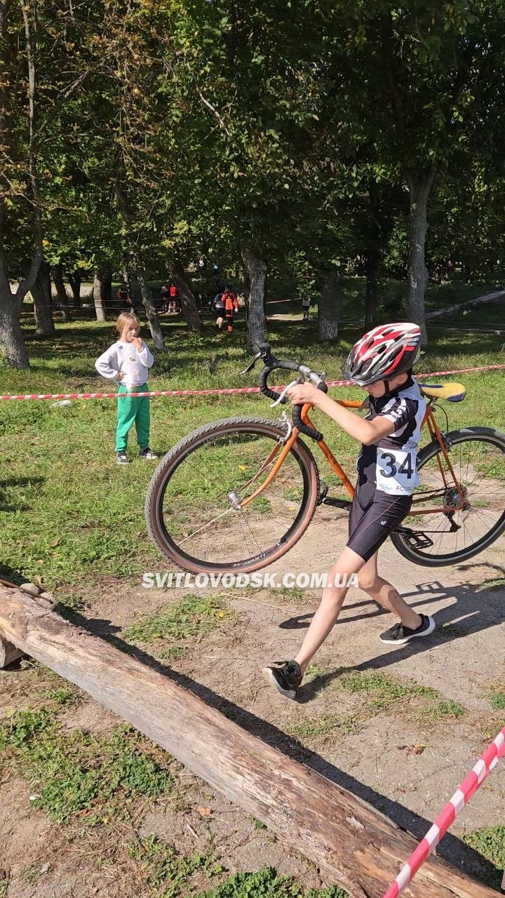 Світловодські велосипедисти здобули медалі на Всеукраїнських змаганнях у Мошорині Світловодські велосипедисти здобули медалі на Всеукраїнських змаганнях у Мошорині