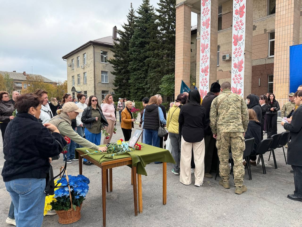 Світловодська громада провела в останню путь захисника Семена Бурака