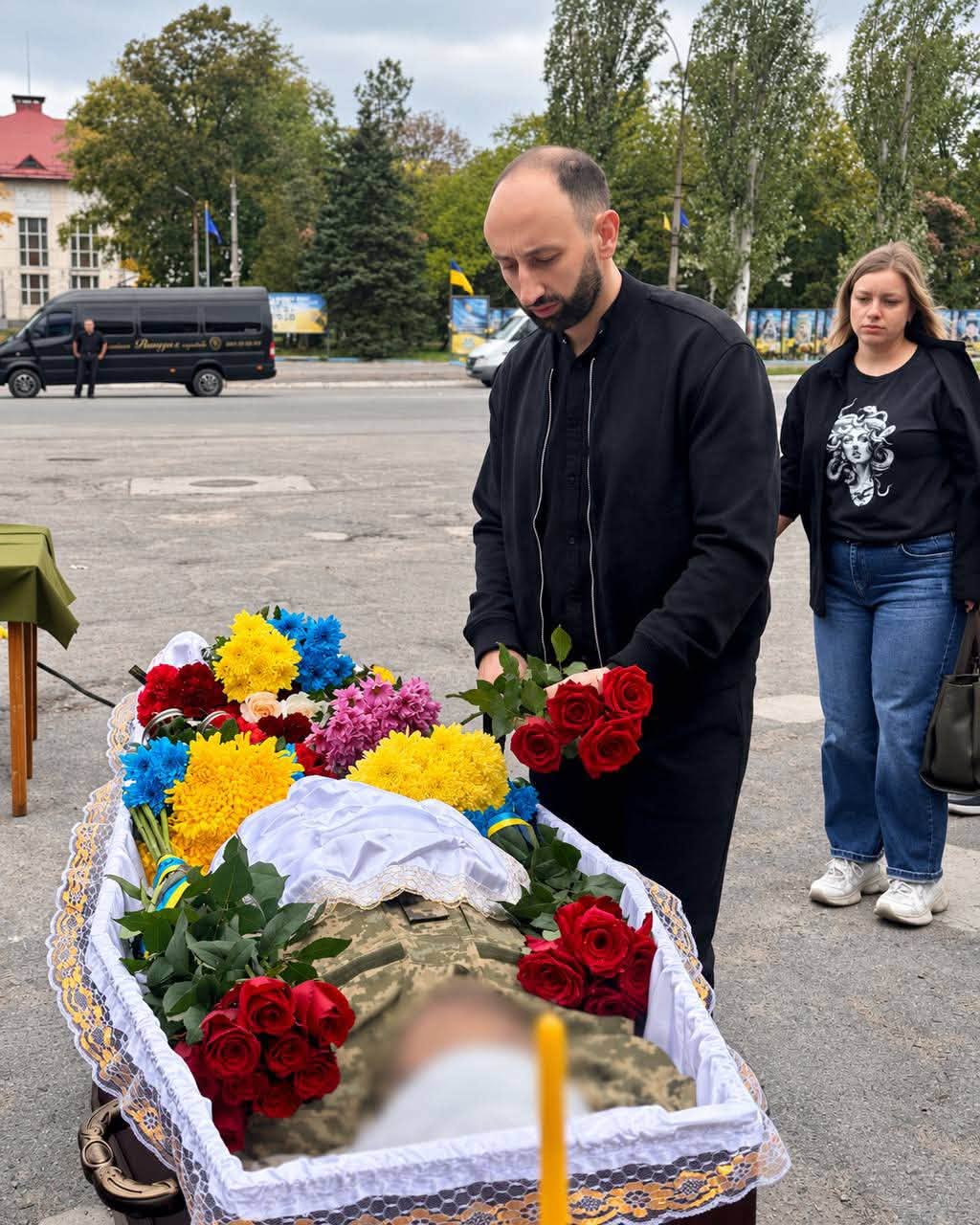 Світловодська громада провела в останню путь захисника Семена Бурака