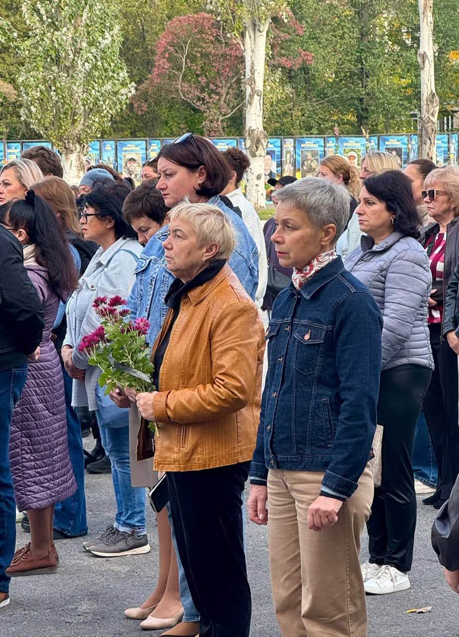 Світловодська громада провела в останню путь захисника Семена Бурака