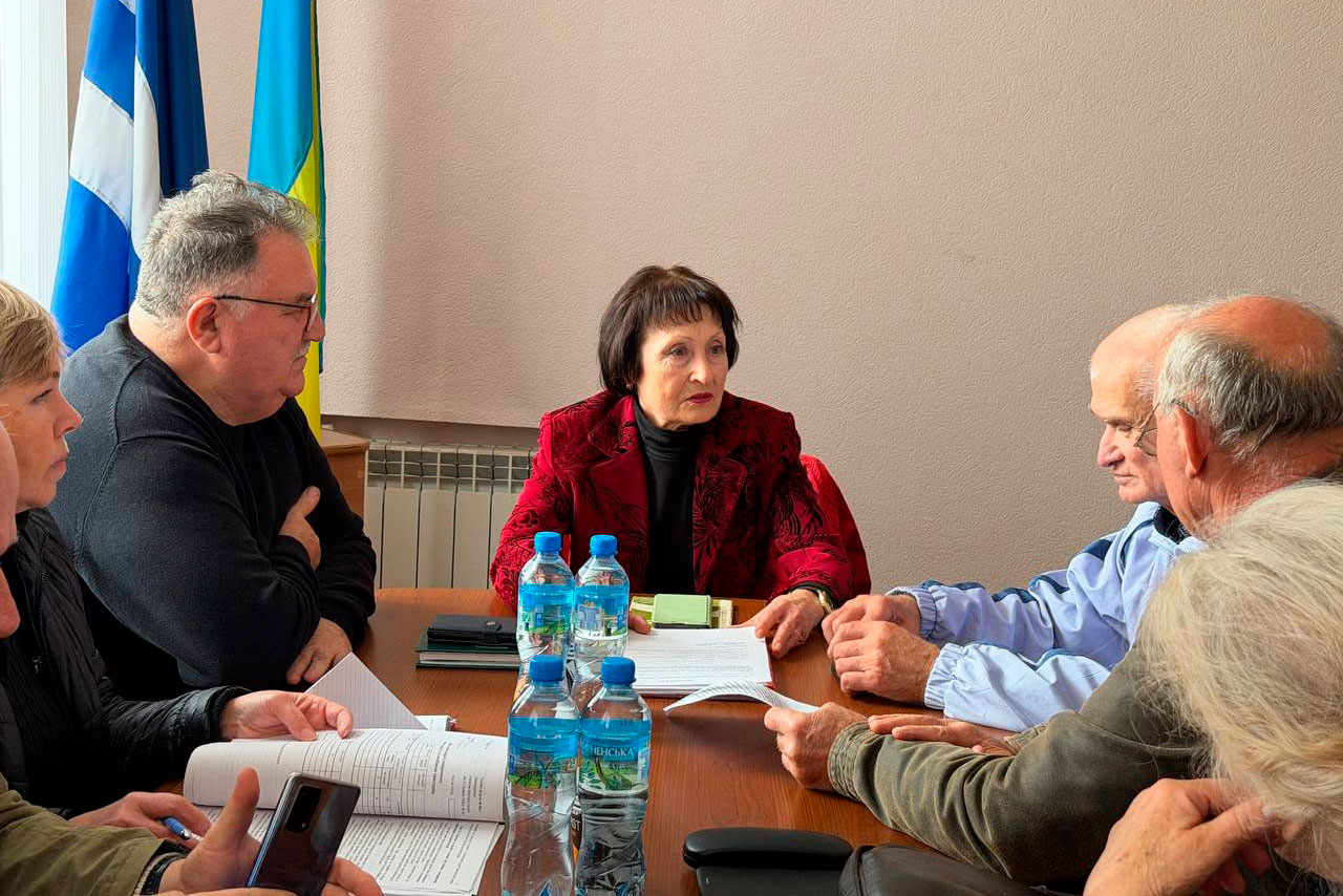 Статут громади, міський транспорт і відходи: про що говорили на Раді старійшин у Світловодську Статут громади, міський транспорт і відходи: про що говорили на Раді старійшин у Світловодську