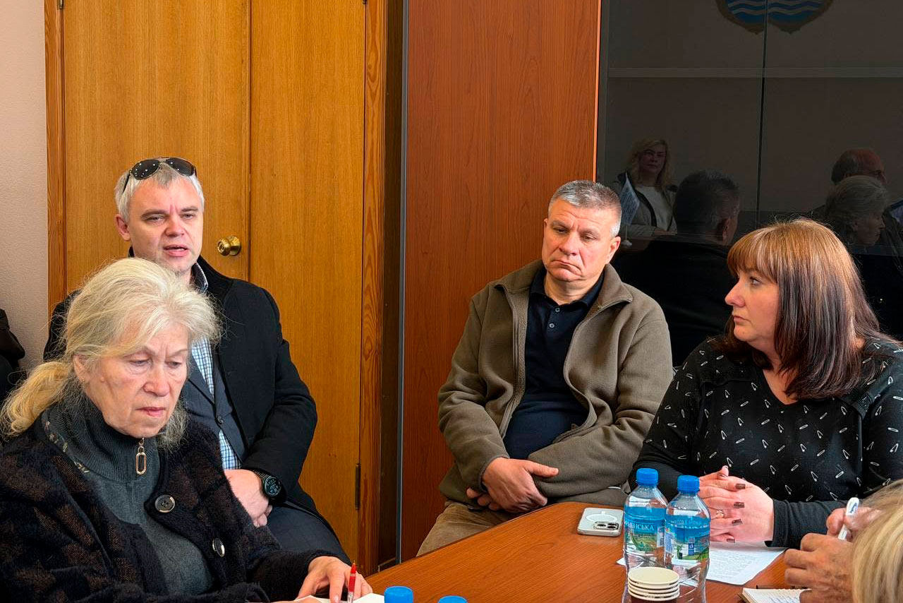Статут громади, міський транспорт і відходи: про що говорили на Раді старійшин у Світловодську Статут громади, міський транспорт і відходи: про що говорили на Раді старійшин у Світловодську