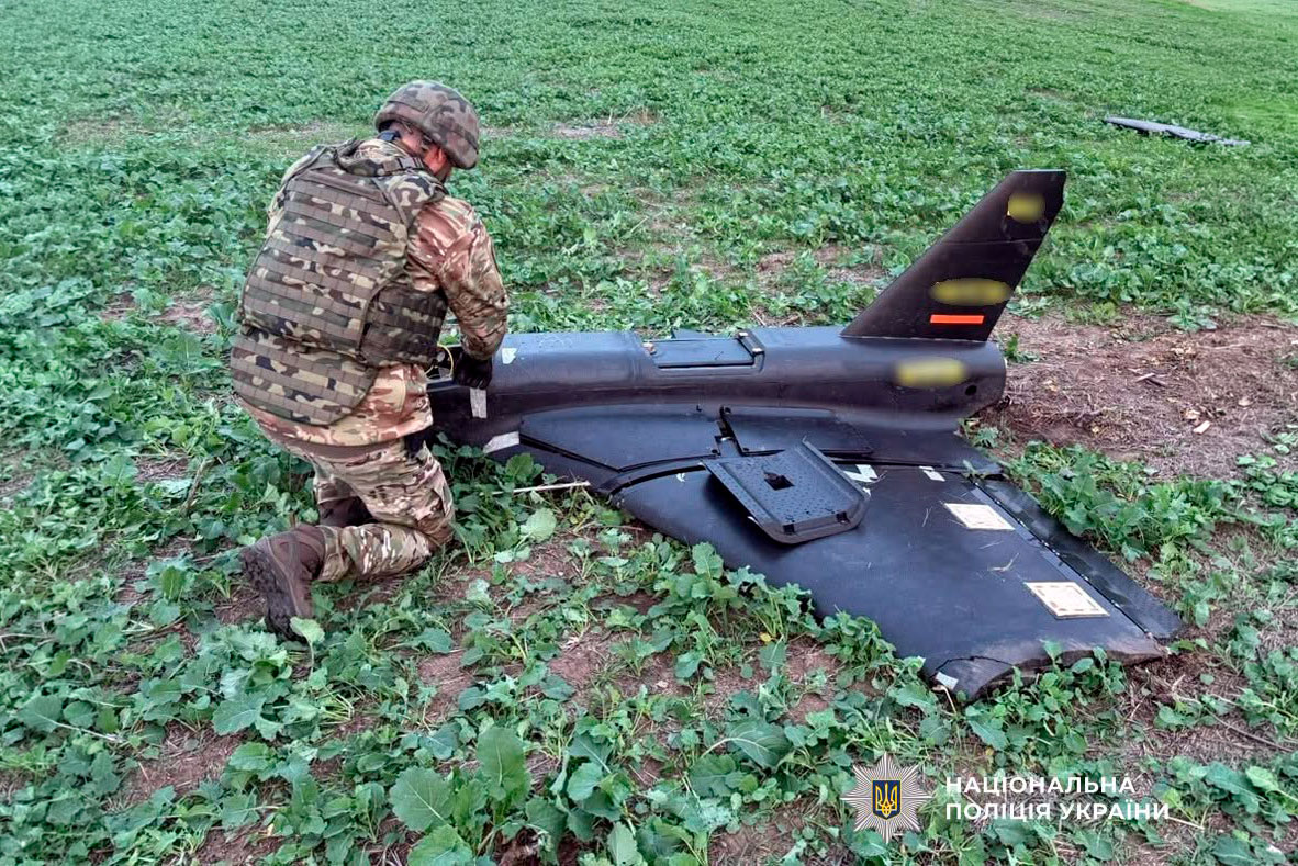 На Кіровоградщині знищили бойову частину збитого дрона На Кіровоградщині знищили бойову частину збитого дрона