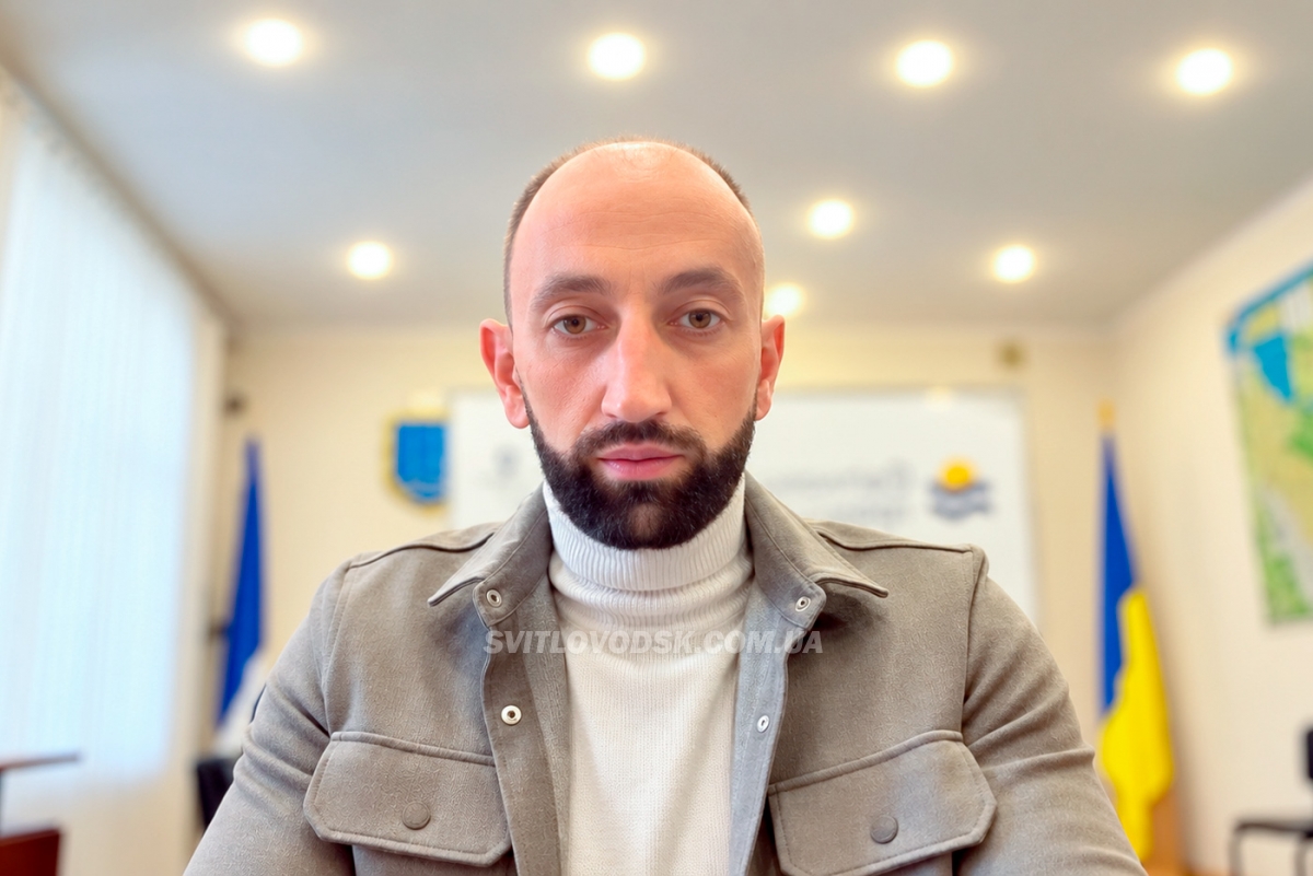 Максим Бакуменко Максим Бакуменко